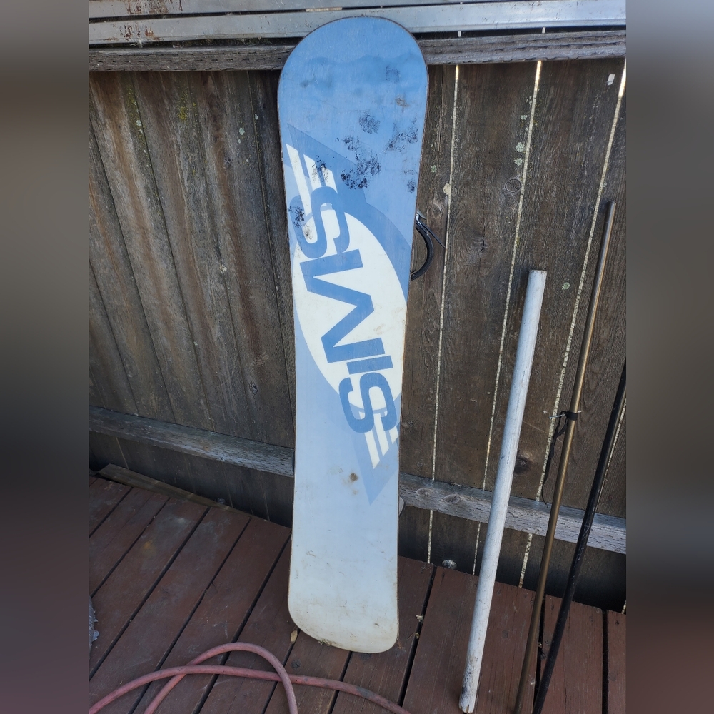 Snowboard - Picture 2 of 2